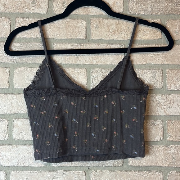 Aeropostale Floral Crop Tank- Size M - Picture 2 of 3